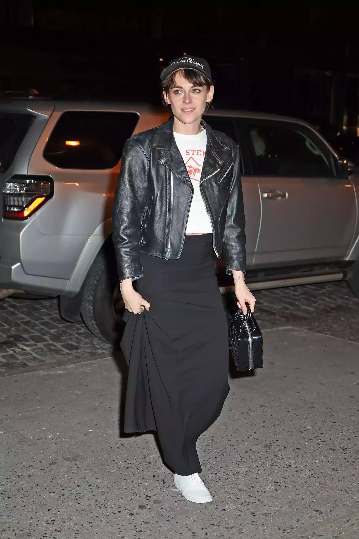 Kristen Stewart’s Cool-Girl Outfit Included My Favorite Seasonless Staple