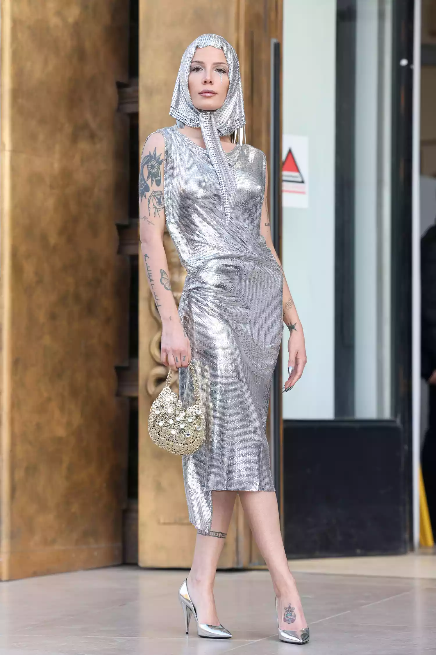 Halsey Combined a Slinky Futuristic Dress With a Grandmacore Staple at Paco Rabanne